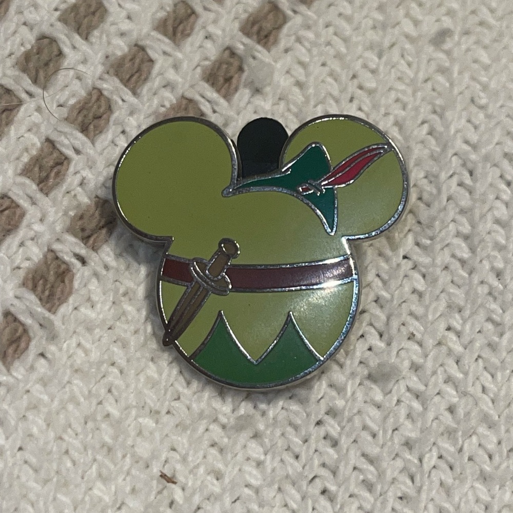 disney pin